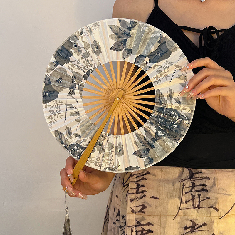 Eco-Friendly Bamboo Hand Fan with Folk Art Design for Home Decoration and Promotional Gifts 21*38cm